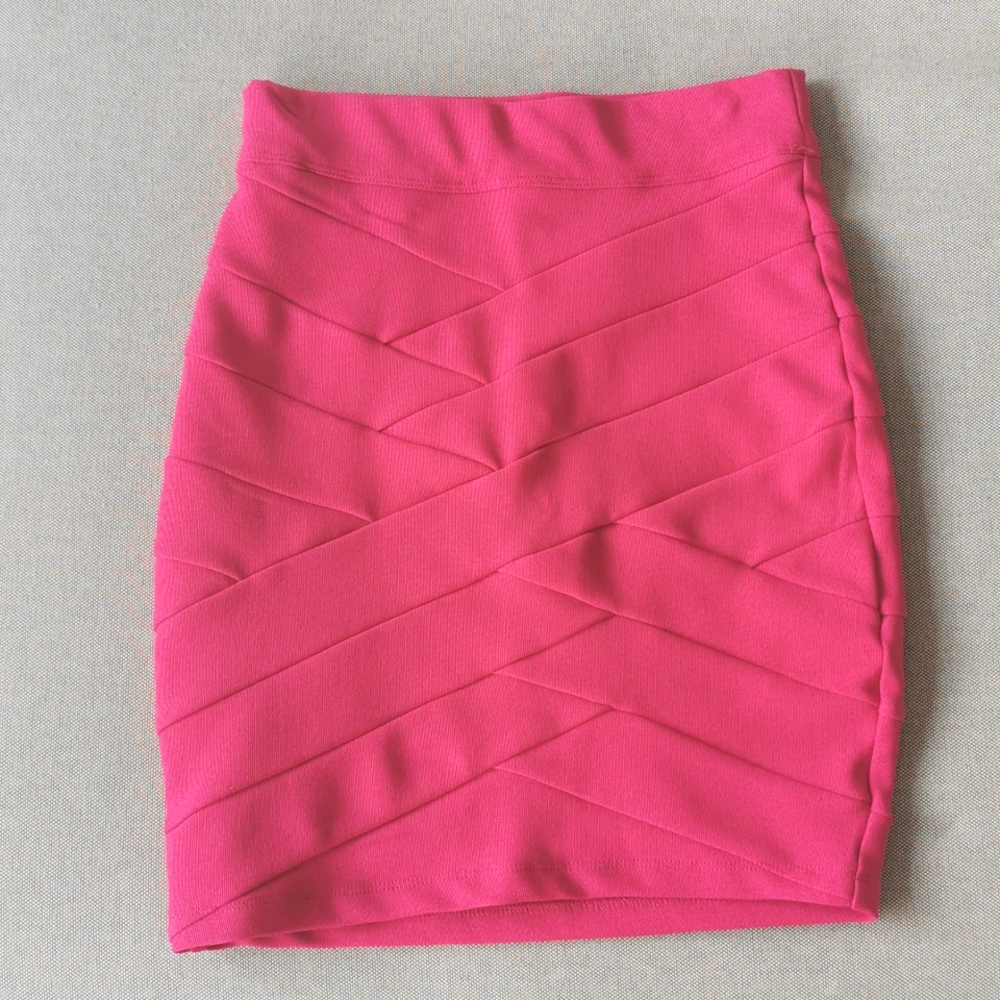 HOT PINK SKIRT
